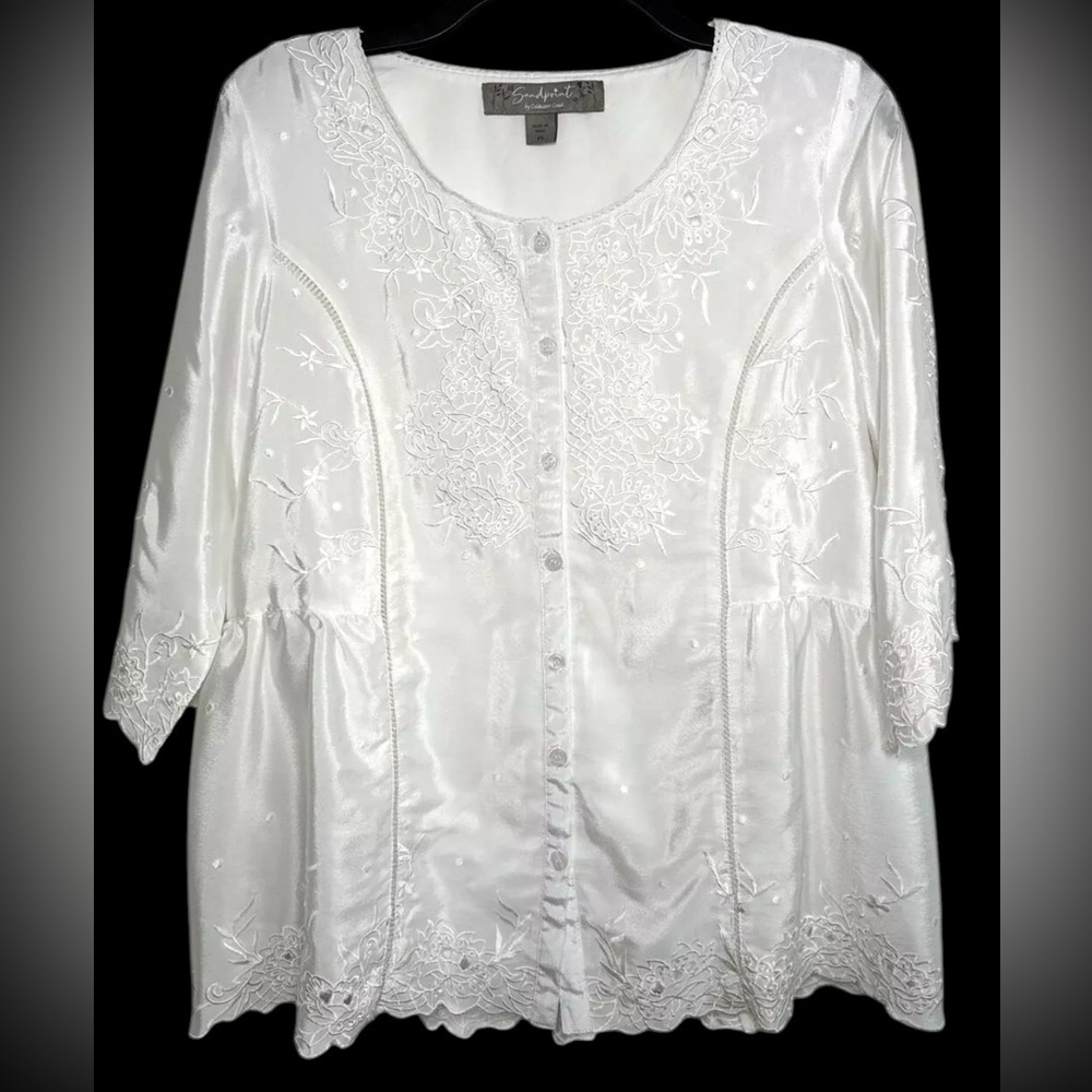 “Coldwater Creek” IvoryEmbroidered cut out 3/4 sleeve Top